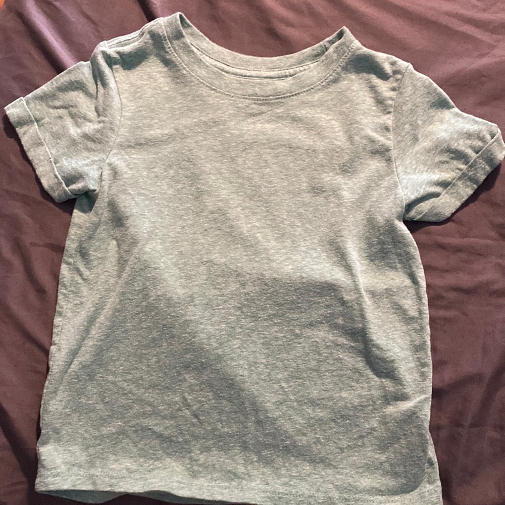 Cat and Jack solid t-shirt